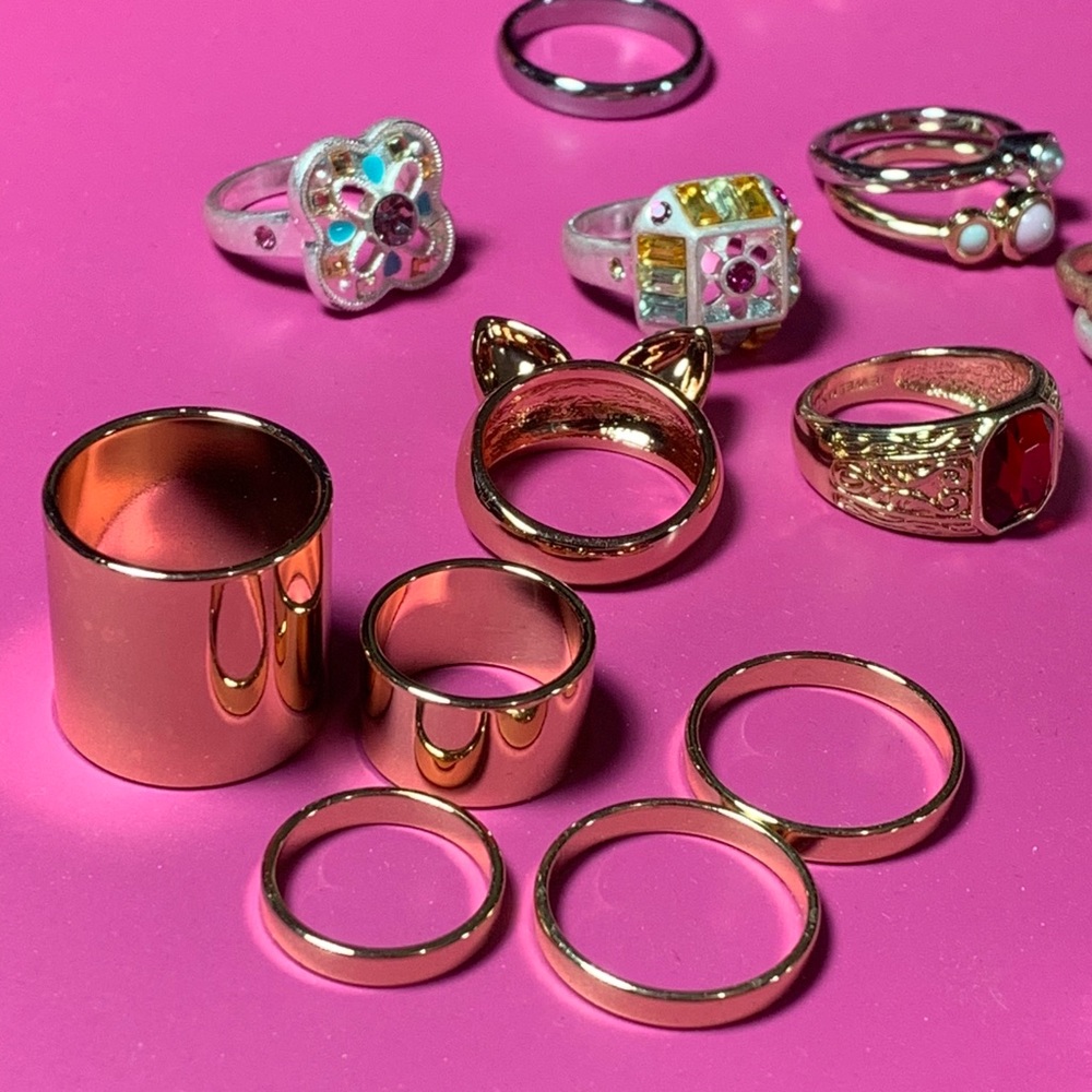 100 Pieces Jewelmint & More HUGE LOT Jewelry